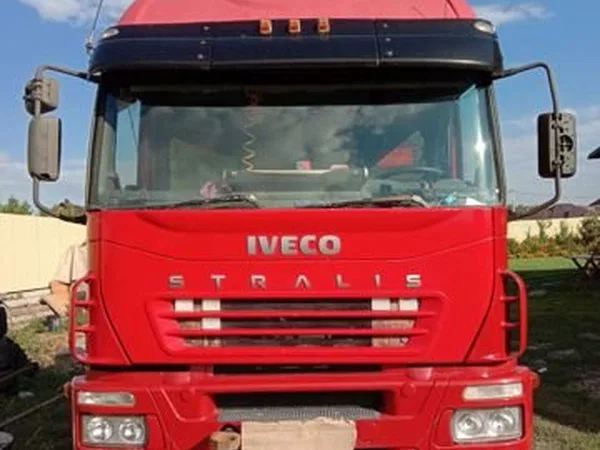 Седельный тягач Iveco Stralis