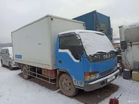 Промтоварный фургон Isuzu ELF