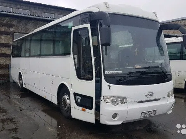 Автобус JAC 6120