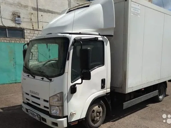 Рефрижераторный фургон Isuzu