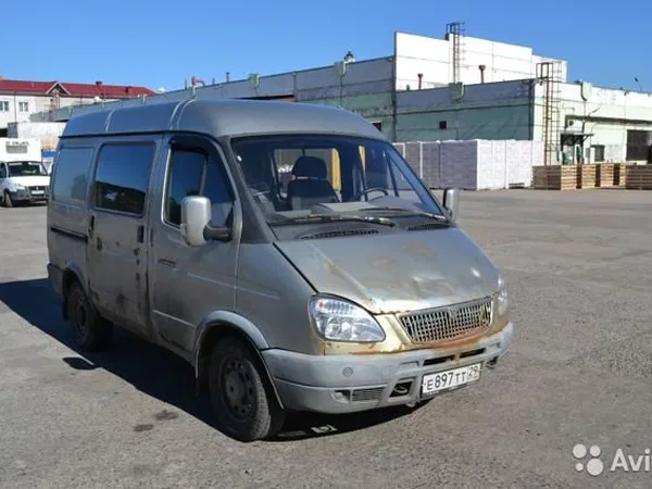Цельнометаллический фургон ГАЗ 2752 Соболь