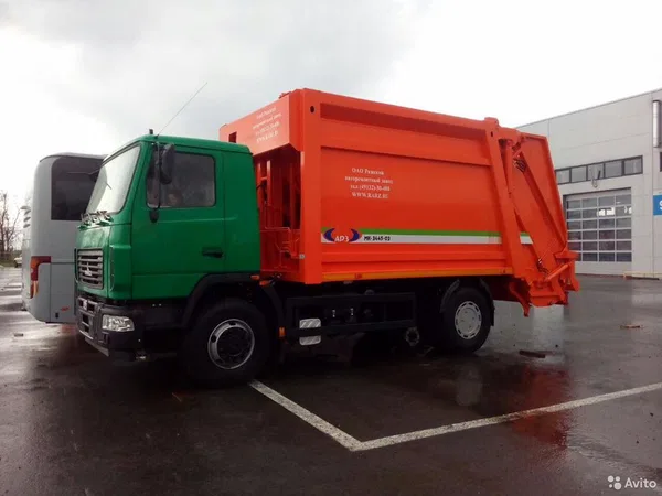 Мусоровоз РАРЗ МК-3545-02 на шасси МАЗ 555025-551-000