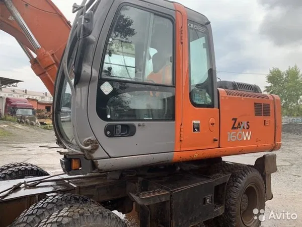 Колесный экскаватор Hitachi Zaxis 160w