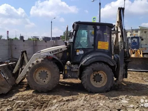 Экскаватор-погрузчик Terex 970