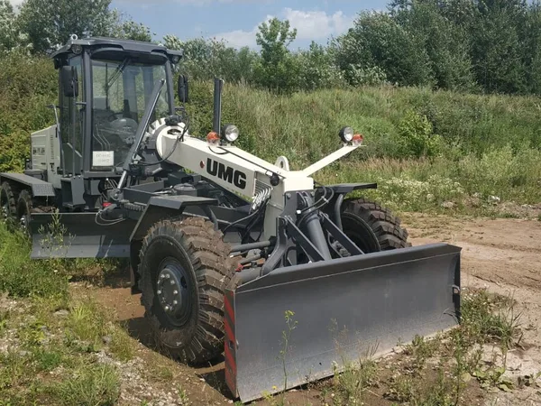 Автогрейдер UMG ГС-14.02