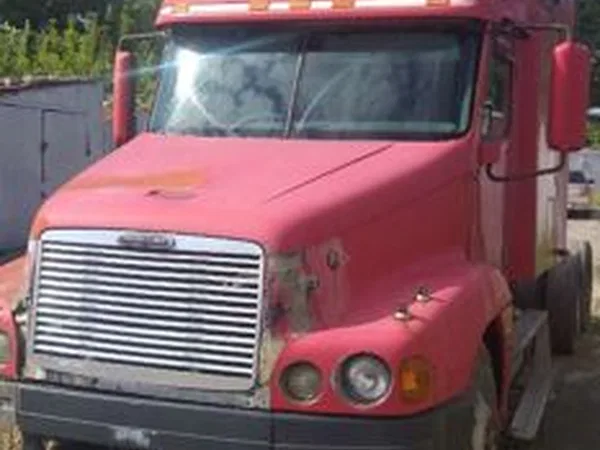 Седельный тягач Freightliner Classic