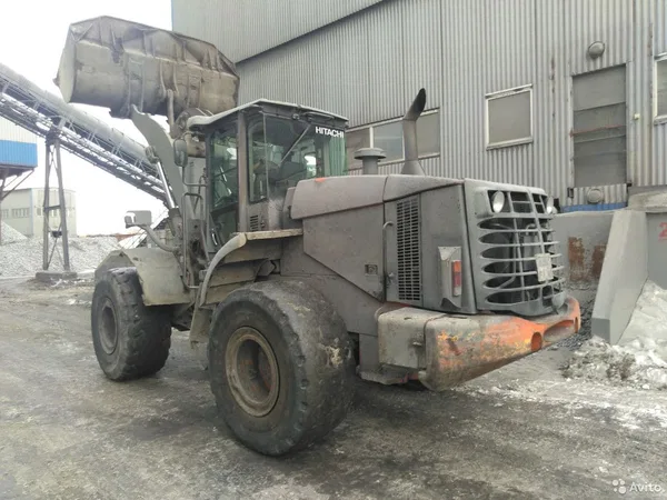 Фронтальный погрузчик Hitachi ZW220