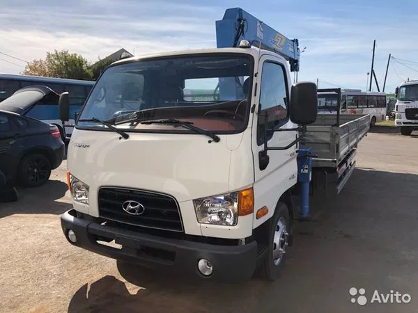 Бортовой грузовик с КМУ Hyundai HD78