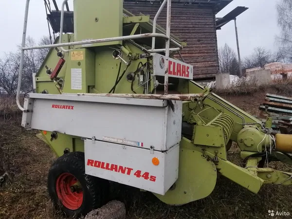 Пресс-подборщик Claas Rollant 44S