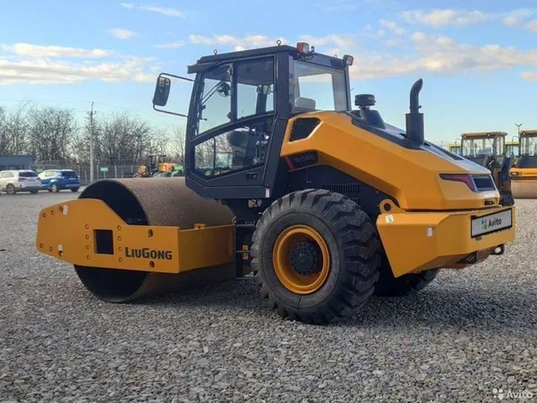 Грунтовый каток LiuGong CLG 6614E