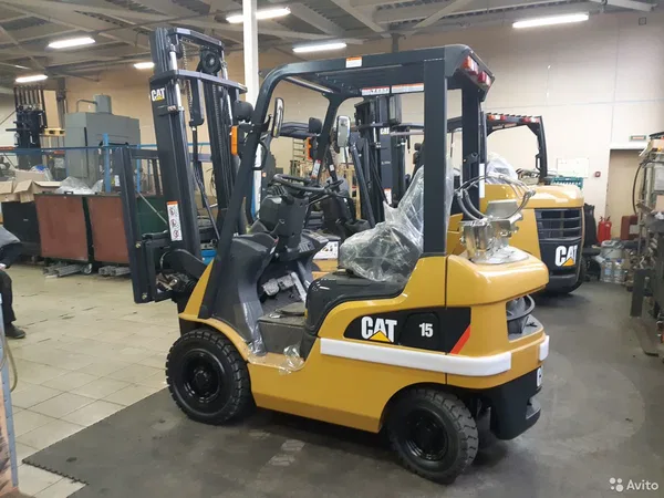 Вилочный погрузчик Caterpillar GP15NT
