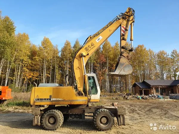 Колесный экскаватор Liebherr A914B