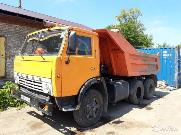 Самосвал КамАЗ