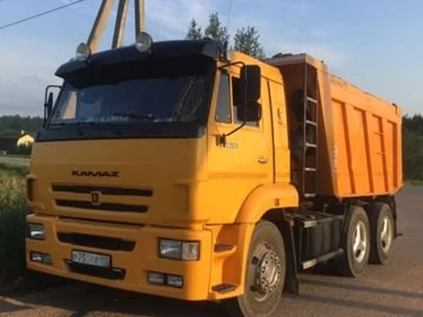 Самосвал КамАЗ
