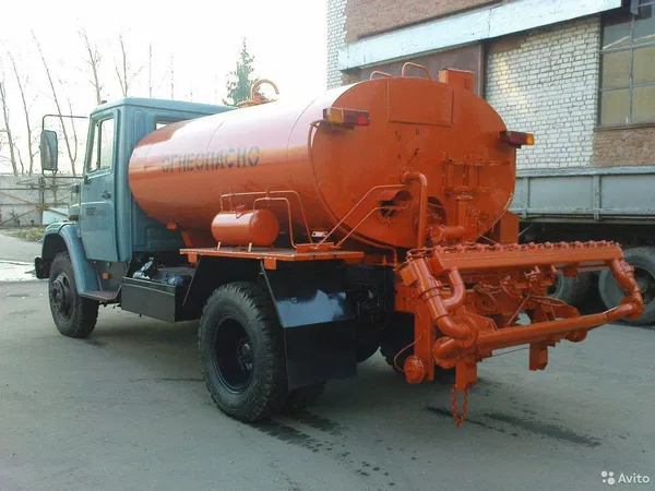 Автогудронатор СДМ АГ-4