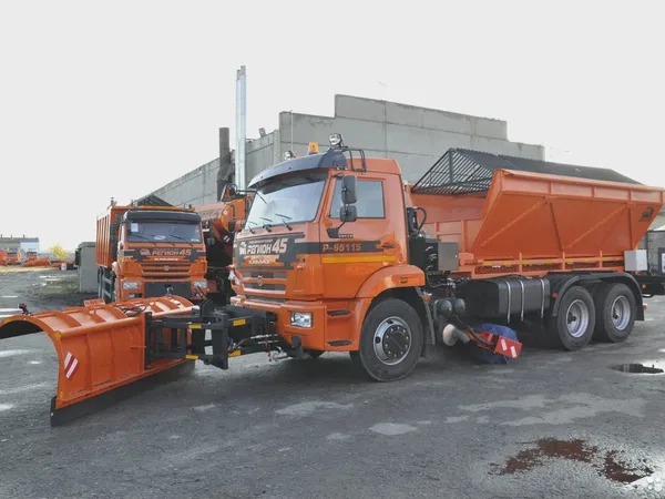 Комбинированная дорожная машина ЗДТ «Регион 45» на шасси КамАЗ 65115