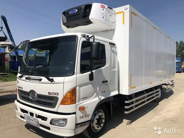 Рефрижератор Hino 500
