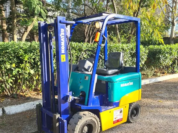 Вилочный электропогрузчик Komatsu FB15-12