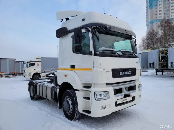 Седельный тягач КамАЗ 5490