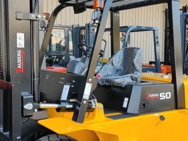 Вилочный погрузчик Zauberg CPCD50-XC7K2