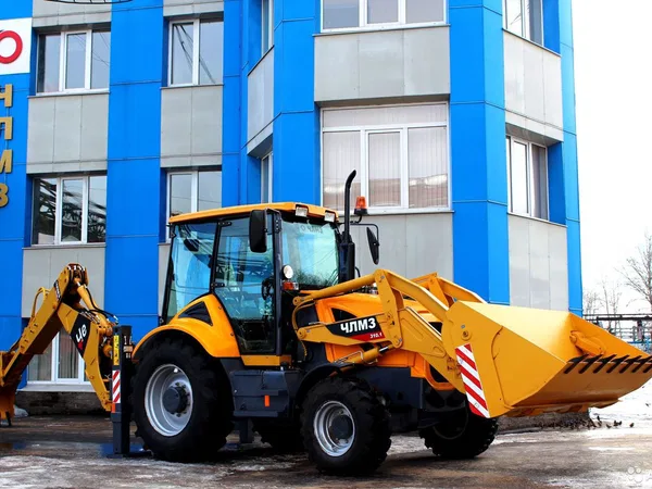 Экскаватор-погрузчик ЧЛМЗ 310 / 310.1