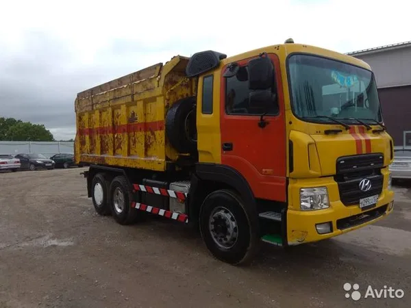Самосвал Hyundai