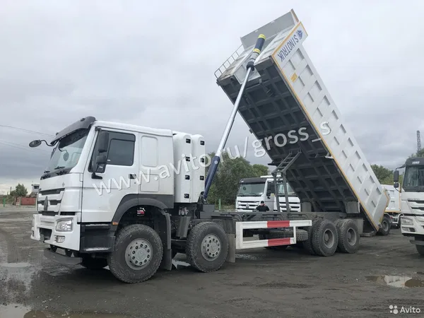 Самосвал HOWO HW76