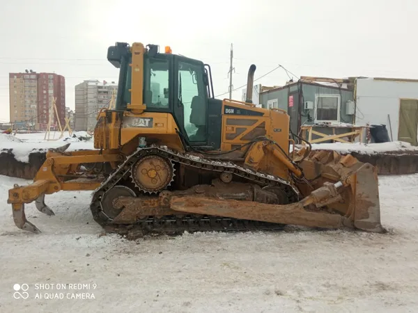 Гусеничный бульдозер Caterpillar D6N