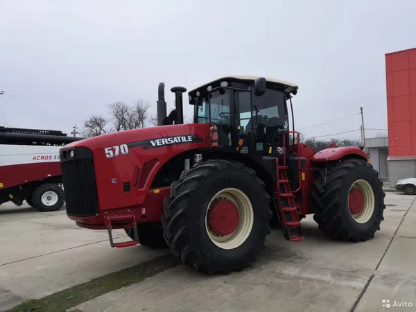 Трактор Versatile 570