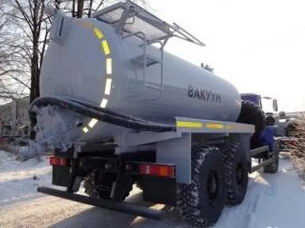 Ассенизатор УРАЛ 4320