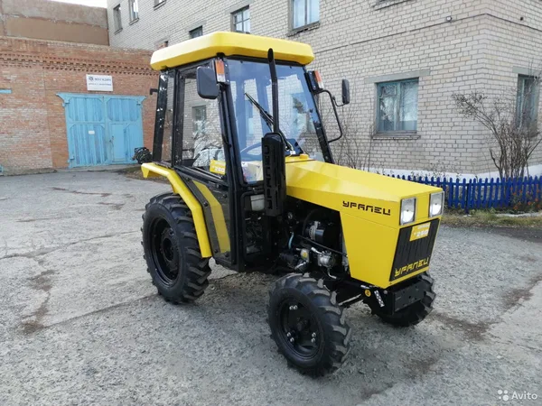 Мини-трактор Уралец 2204 ЗЛ