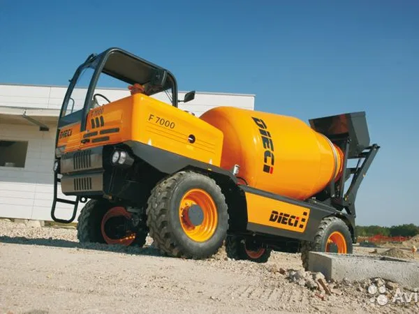 Самоходный бетоносмеситель Dieci F7000