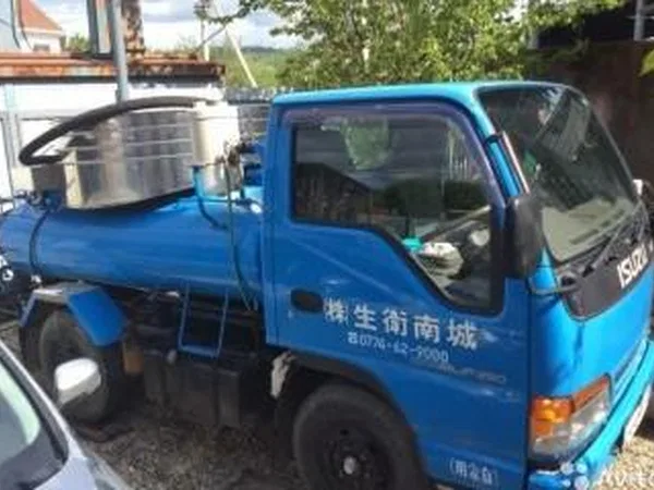 Ассенизатор Isuzu ELF