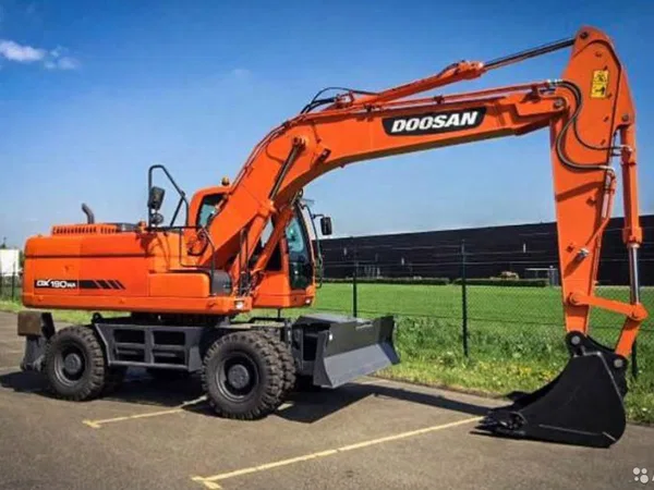 Колесный экскаватор Doosan DX190WA
