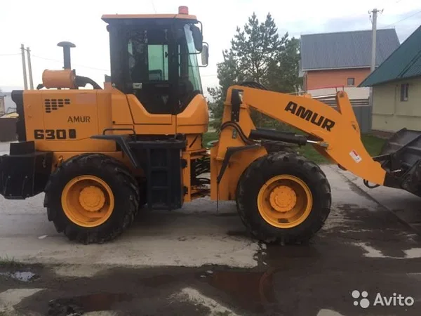 Фронтальный погрузчик Amur DK630M