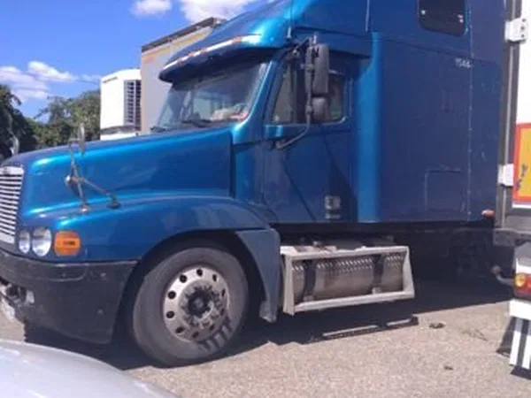 Седельный тягач Freightliner Century