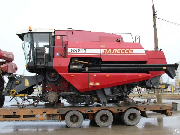 Зерноуборочный комбайн Палессе GS812