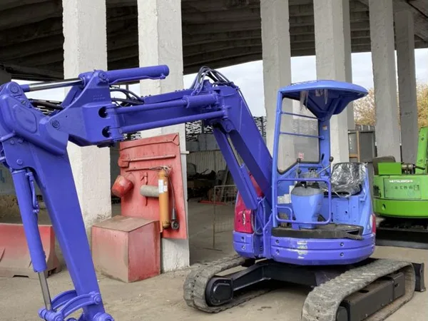 Мини-экскаватор Komatsu PC38UU-2
