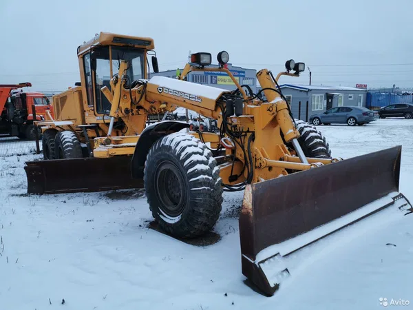 Автогрейдер Дормаш ДЗ-298-3