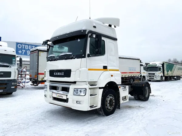 Седельный тягач КамАЗ 5490
