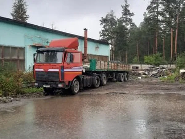 Седельный тягач МАЗ 6422