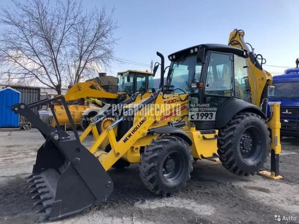 Экскаватор-погрузчик New Holland B100B