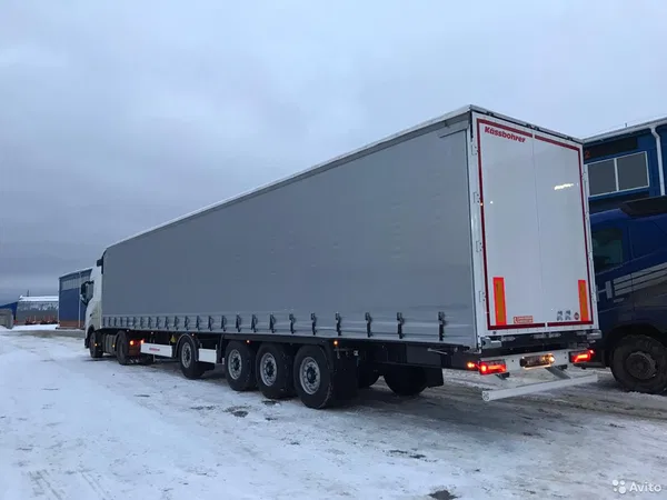 Тентованный полуприцеп Kassbohrer Maxima