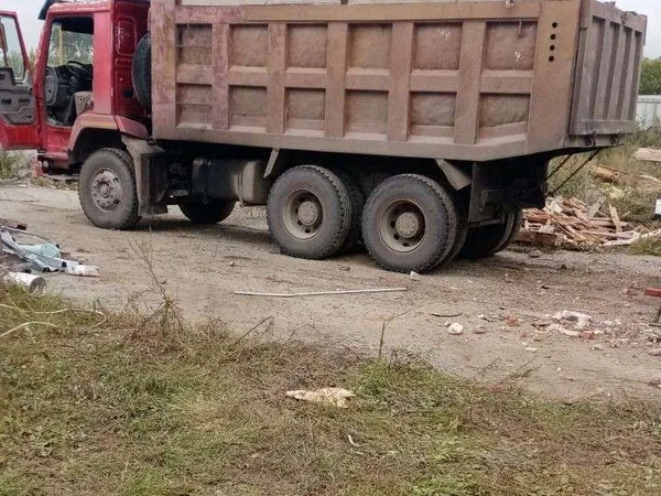 Самосвал Howo ZZ3327