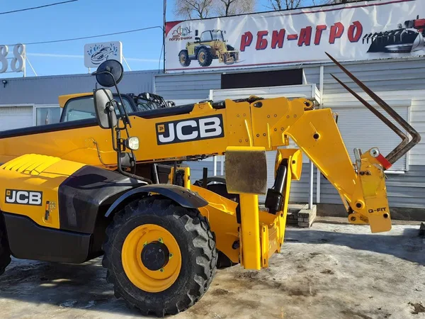Телескопический погрузчик JCB 540-180