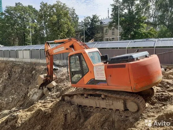Гусеничный экскаватор Doosan 225NLC-V
