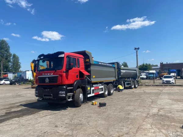 Самосвал HOWO T5G