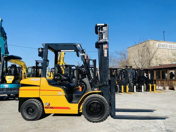 Вилочный погрузчик Caterpillar DP35NT