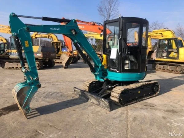 Мини-экскаватор Kubota U35-3