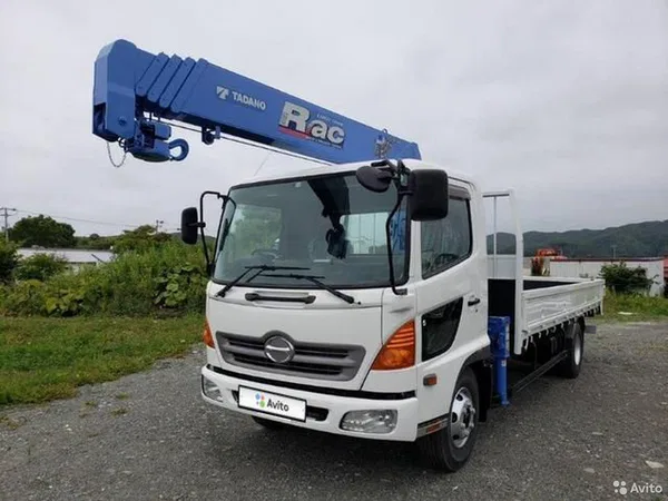 Бортовой грузовик с КМУ HINO Ranger
